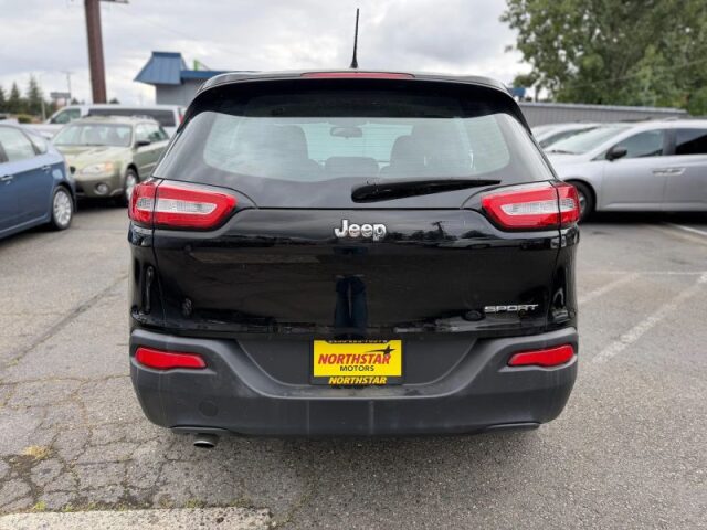 2017 Jeep Cherokee Sport Image 5