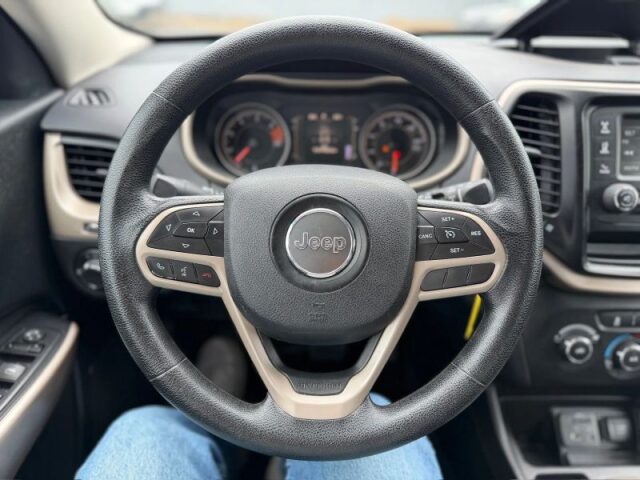 2017 Jeep Cherokee Sport Image 34
