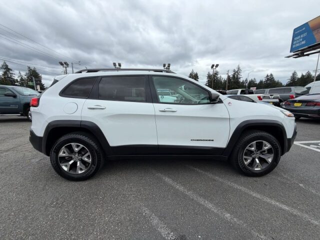 2015 Jeep Cherokee Trailhawk Image 6