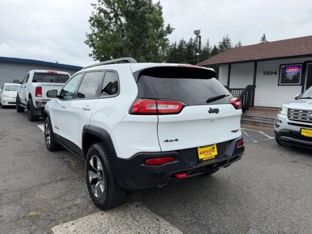 2015 Jeep Cherokee Trailhawk Lower Image 1