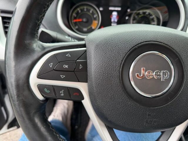 2015 Jeep Cherokee Trailhawk Image 42