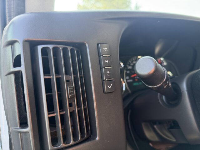 2015 Chevrolet Express 2500 Cargo Image 27