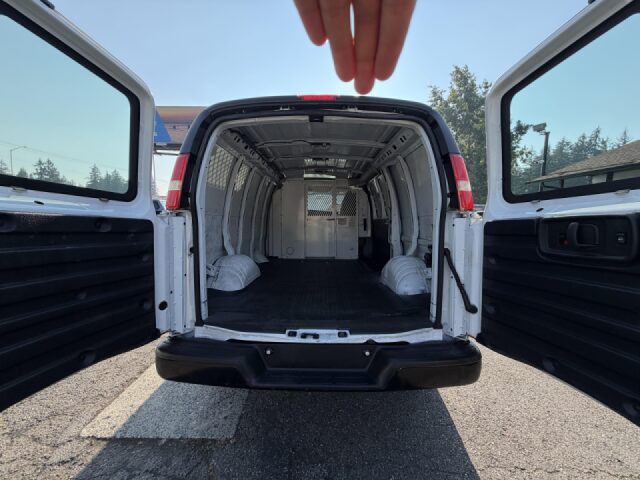 2015 Chevrolet Express 2500 Cargo Image 12