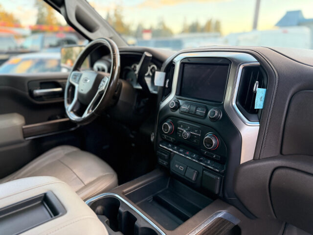 2020 Chevrolet Silverado 1500 LT Trail Boss Crew Cab Image 15