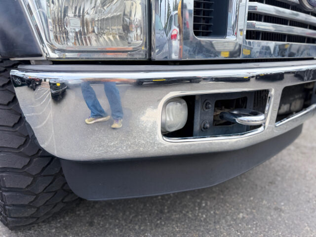 2009 Ford F-350 Super Duty FX4 Crew Cab Image 11