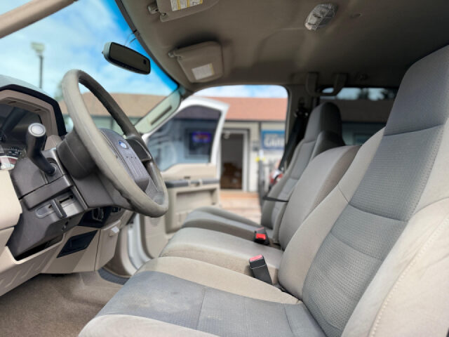 2009 Ford F-350 Super Duty FX4 Crew Cab Image 40