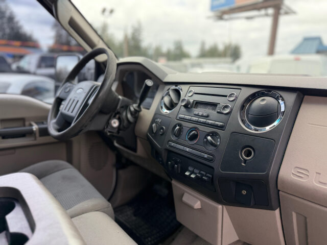 2009 Ford F-350 Super Duty FX4 Crew Cab Image 15