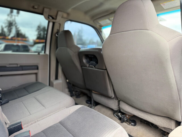 2009 Ford F-350 Super Duty FX4 Crew Cab Image 23