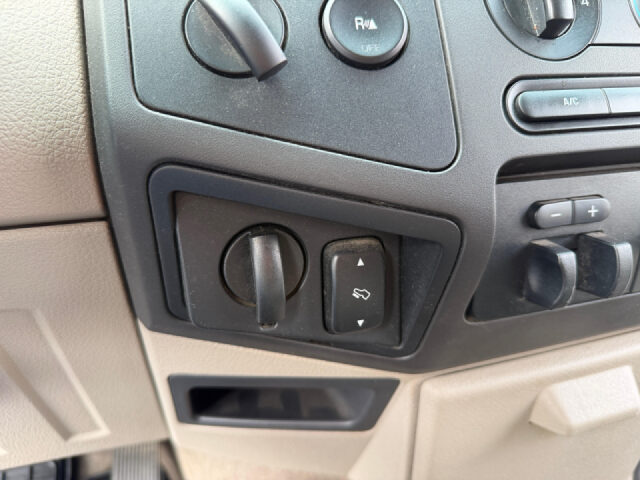 2009 Ford F-350 Super Duty FX4 Crew Cab Image 43