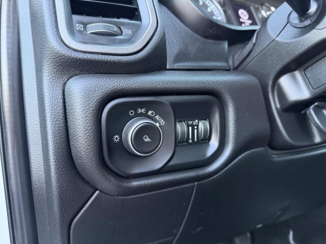 2019 Ram 3500 Tradesman Regular Cab Image 33